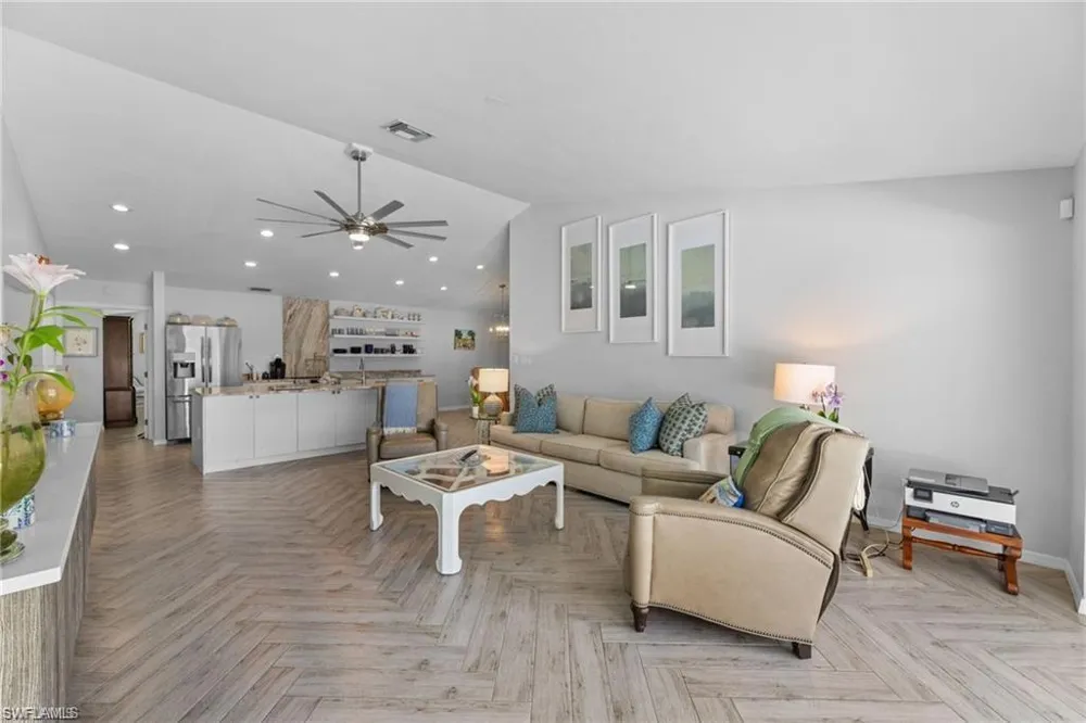 2467 Pine Woods Circle #3 Naples, FL 34105
