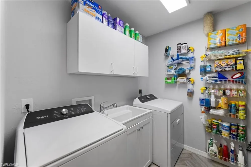 2467 Pine Woods Circle #3 Naples, FL 34105