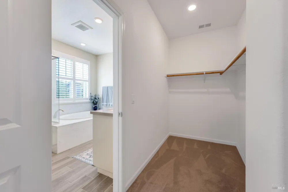 1653 Wildflower Way Rohnert Park, CA 94928