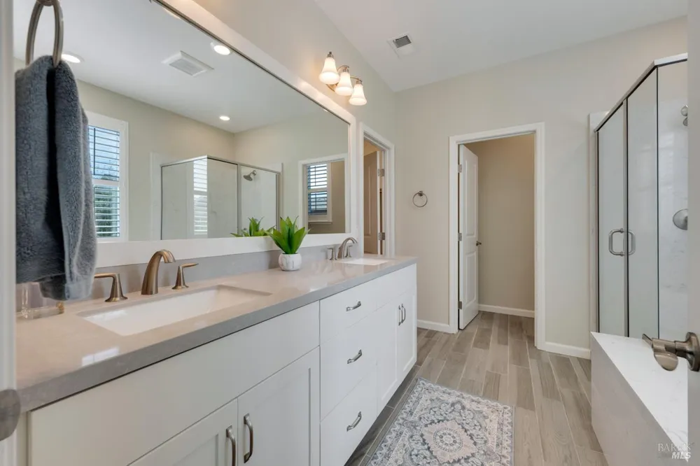 1653 Wildflower Way Rohnert Park, CA 94928