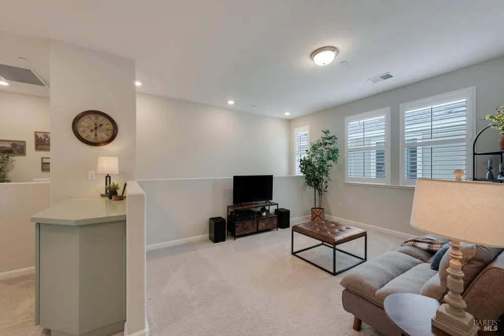 1653 Wildflower Way Rohnert Park, CA 94928