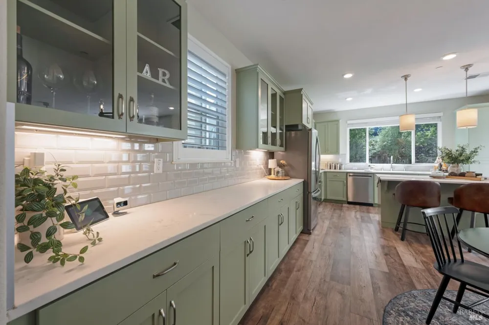 1653 Wildflower Way Rohnert Park, CA 94928
