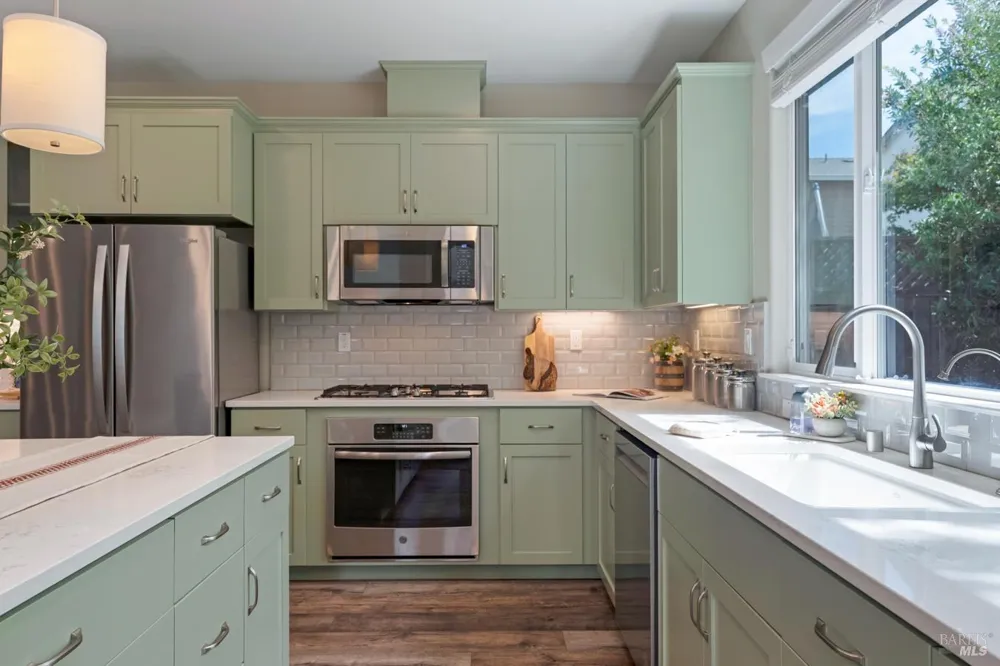 1653 Wildflower Way Rohnert Park, CA 94928