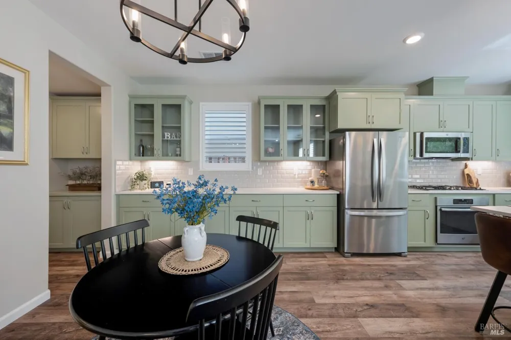1653 Wildflower Way Rohnert Park, CA 94928