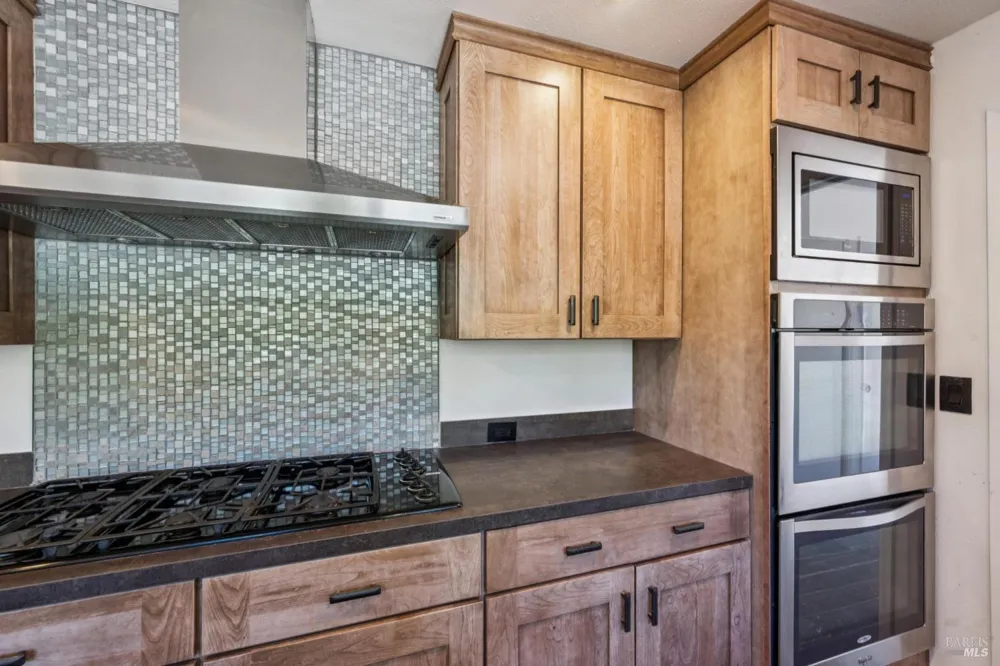 18943 Spring Drive Sonoma, CA 95476