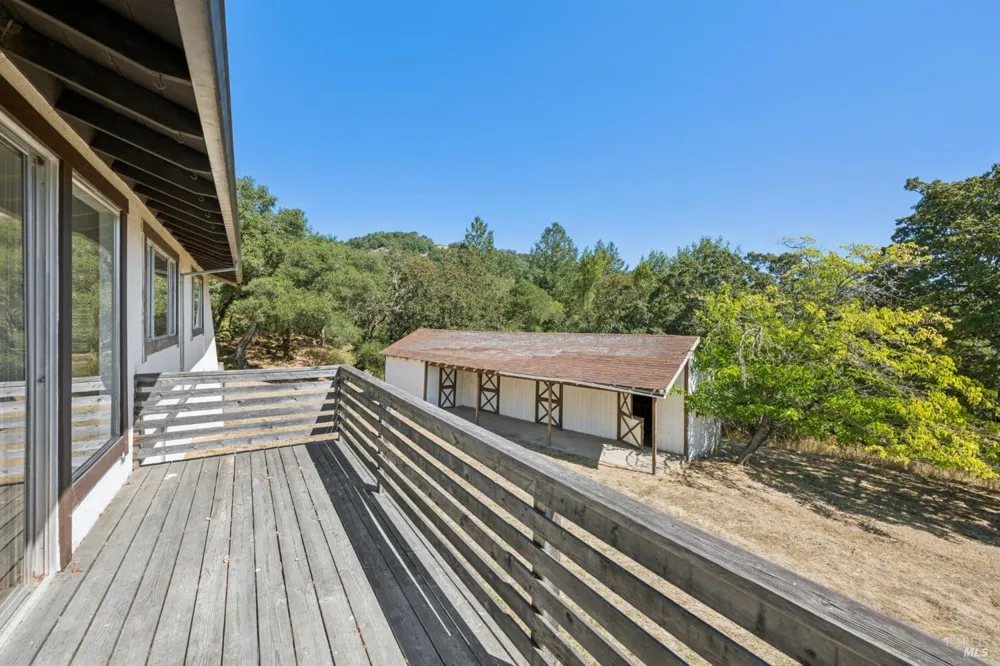 18943 Spring Drive Sonoma, CA 95476