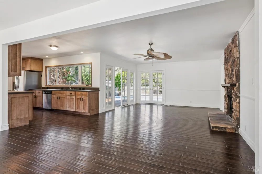 18943 Spring Drive Sonoma, CA 95476