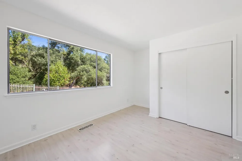 18943 Spring Drive Sonoma, CA 95476