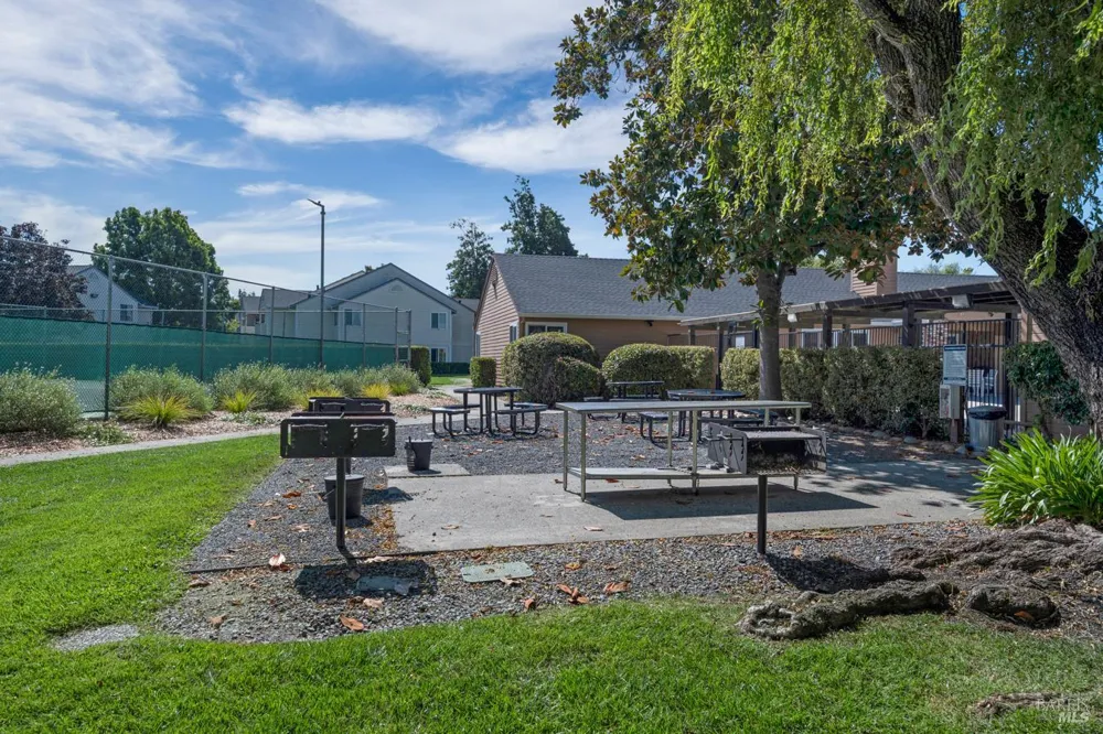 8201 Camino Colegio ##177 Rohnert Park, CA 94928