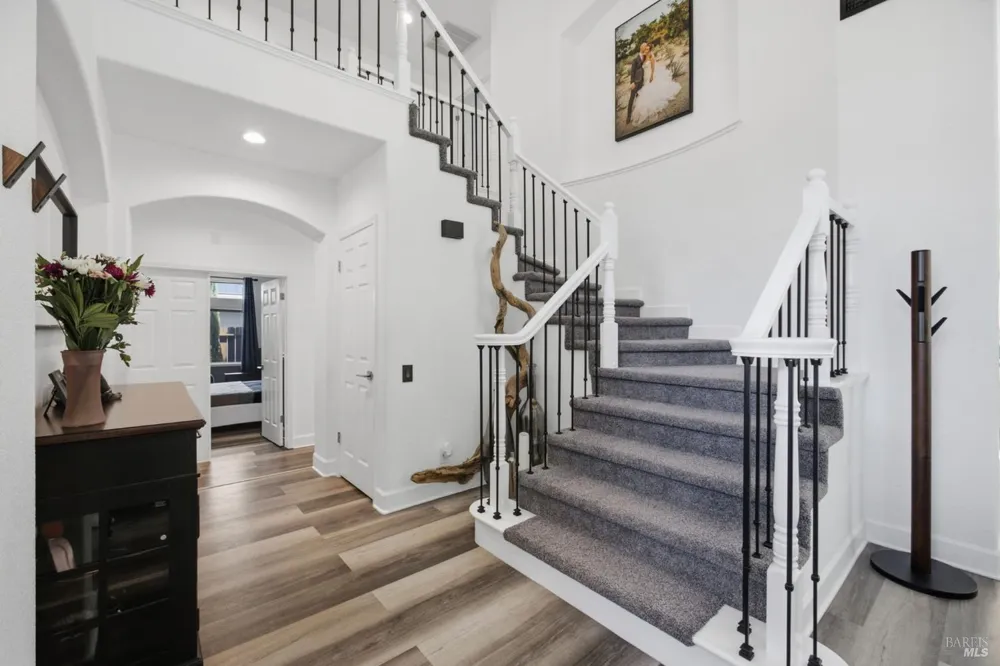512 Canyon Oak Drive Vacaville, CA 95688