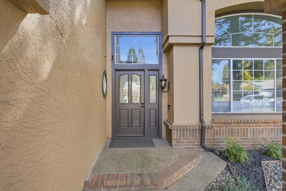 512 Canyon Oak Drive Vacaville, CA 95688