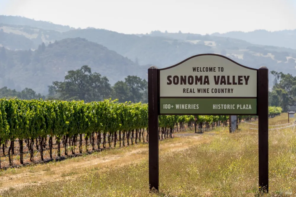 5060 Warm Springs Road Glen Ellen, CA 95442