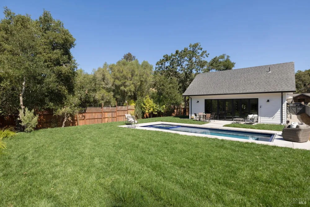 5060 Warm Springs Road Glen Ellen, CA 95442