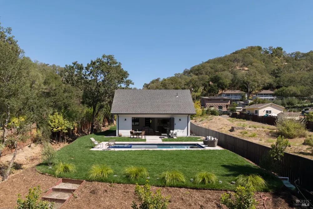 5060 Warm Springs Road Glen Ellen, CA 95442