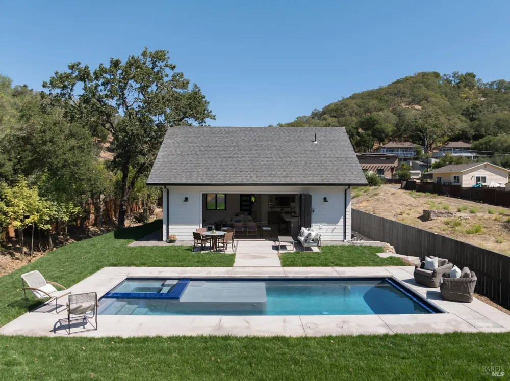 5060 Warm Springs Road Glen Ellen, CA 95442