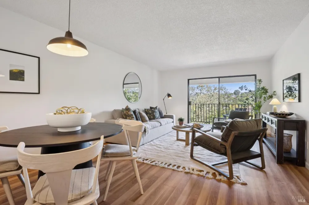 649 Via Casitas Greenbrae, CA 94904