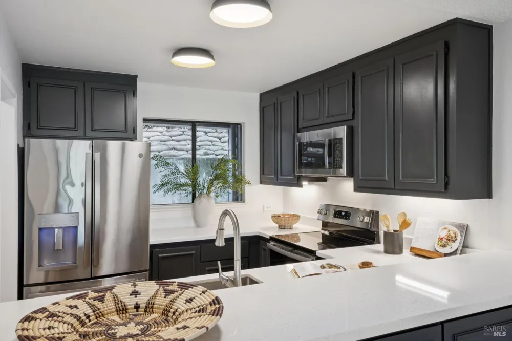 649 Via Casitas Greenbrae, CA 94904