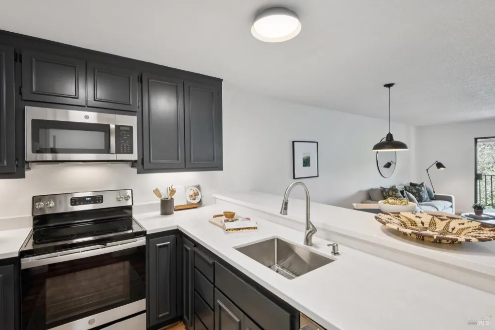 649 Via Casitas Greenbrae, CA 94904