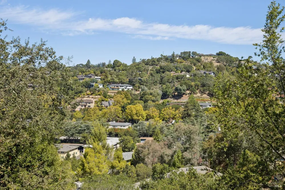 649 Via Casitas Greenbrae, CA 94904