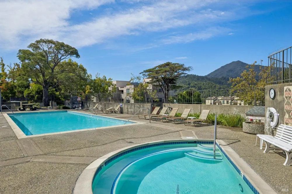 649 Via Casitas Greenbrae, CA 94904