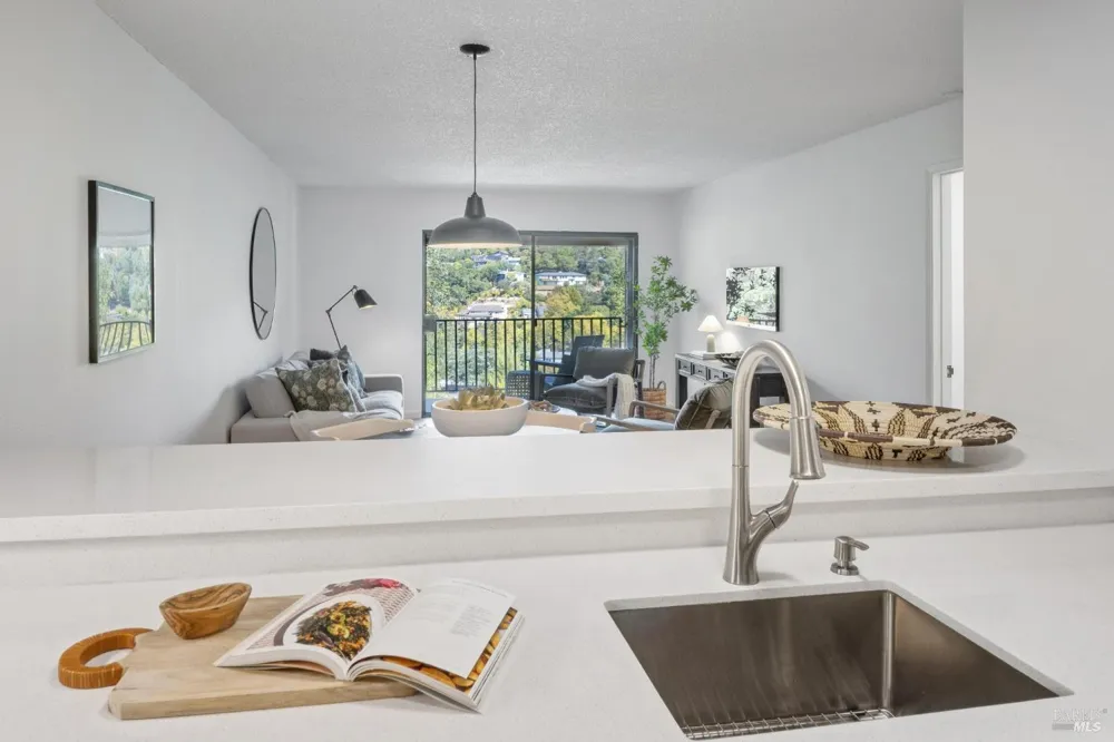 649 Via Casitas Greenbrae, CA 94904