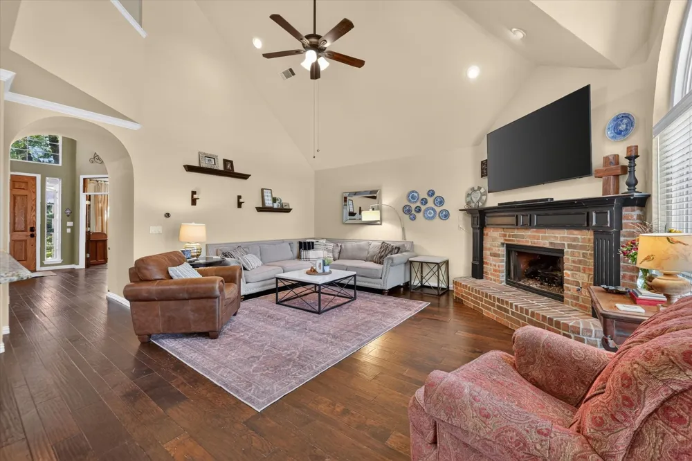 2830 Woodhollow Court Highland Village, TX 75077