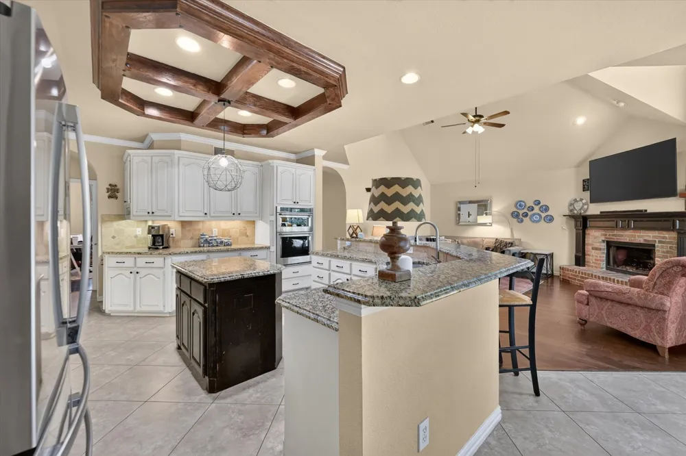 2830 Woodhollow Court Highland Village, TX 75077