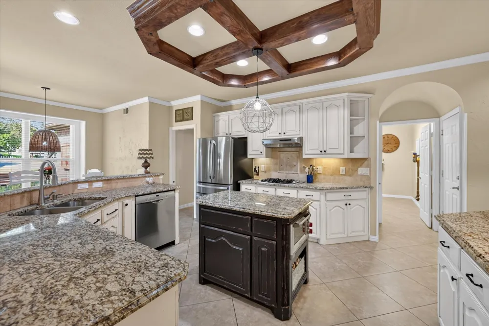 2830 Woodhollow Court Highland Village, TX 75077