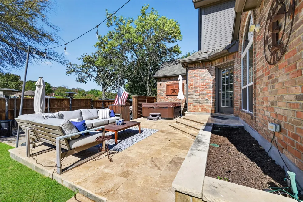2830 Woodhollow Court Highland Village, TX 75077