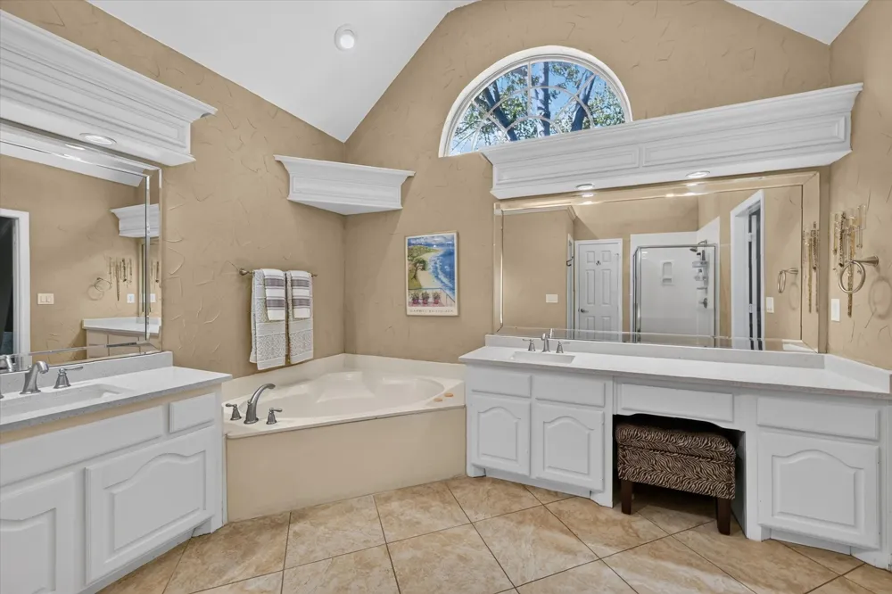 2830 Woodhollow Court Highland Village, TX 75077
