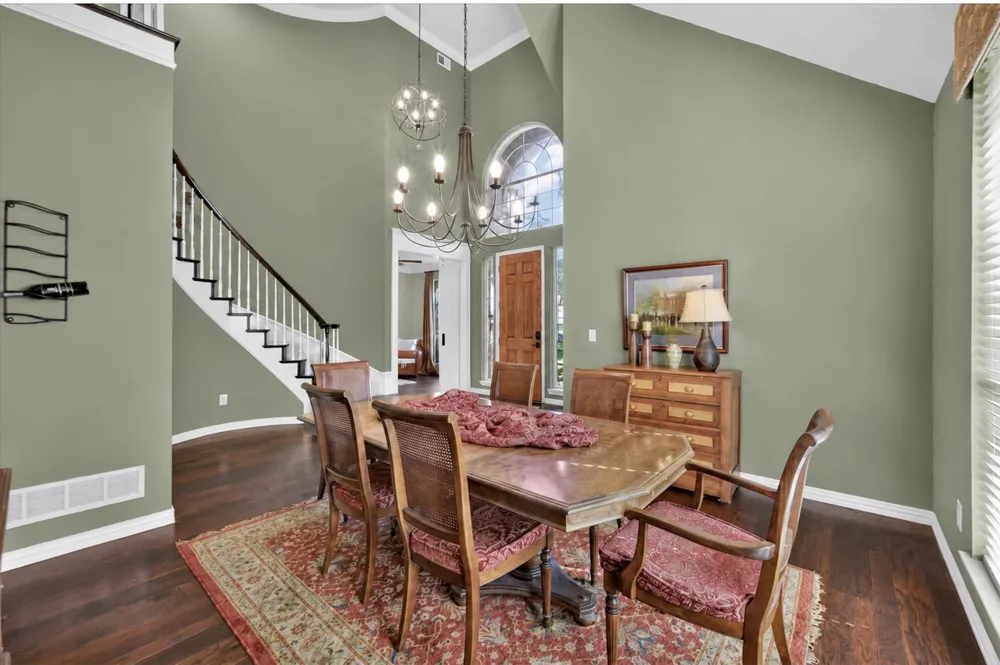 2830 Woodhollow Court Highland Village, TX 75077