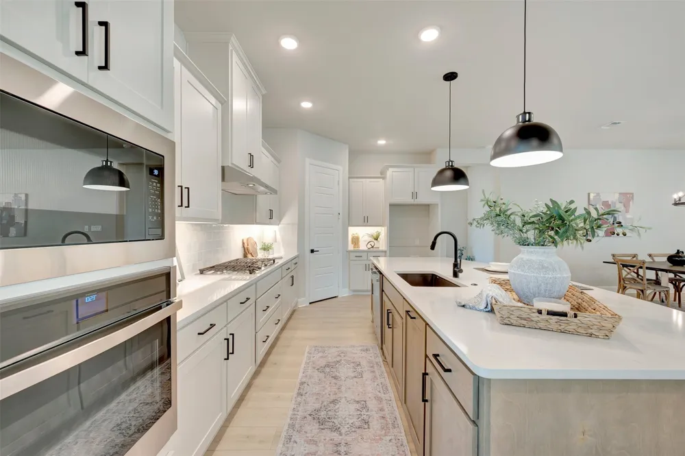 2085 Pine Grove Lane Arlington, TX 76005