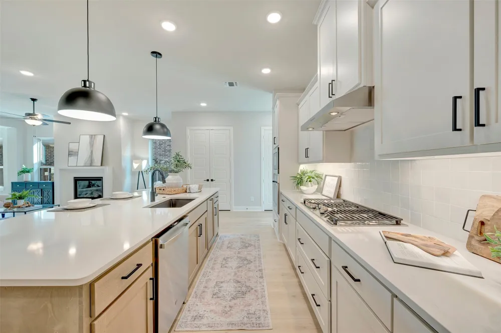 2085 Pine Grove Lane Arlington, TX 76005