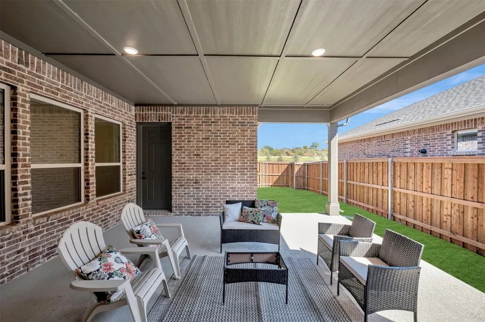 2085 Pine Grove Lane Arlington, TX 76005