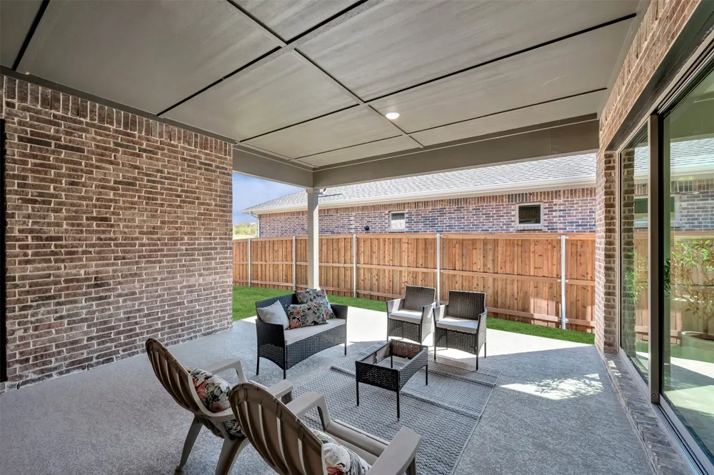 2085 Pine Grove Lane Arlington, TX 76005