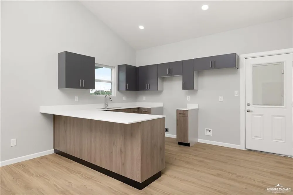 2700 Mockingbird Road #1 Weslaco, TX 78596