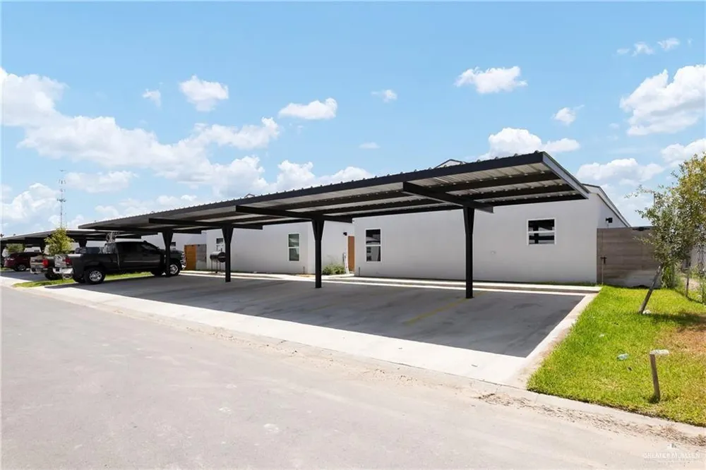 2700 Mockingbird Road #1 Weslaco, TX 78596