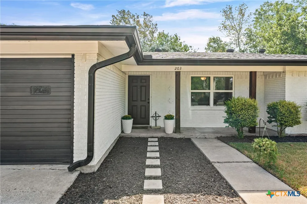 203 2nd Street Other, TX 76554