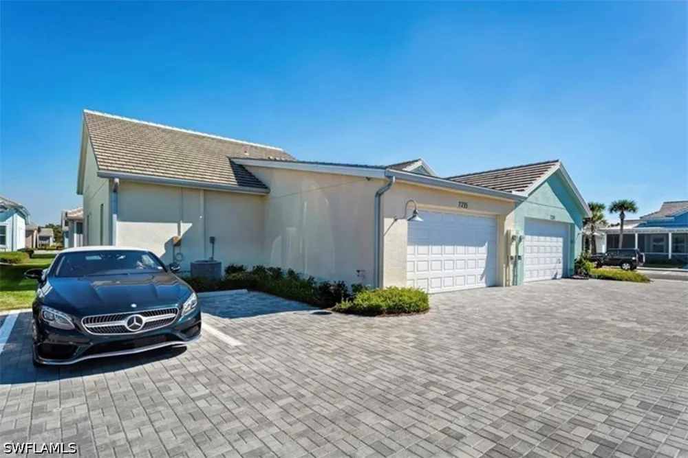 Saona Court Naples, FL 34113