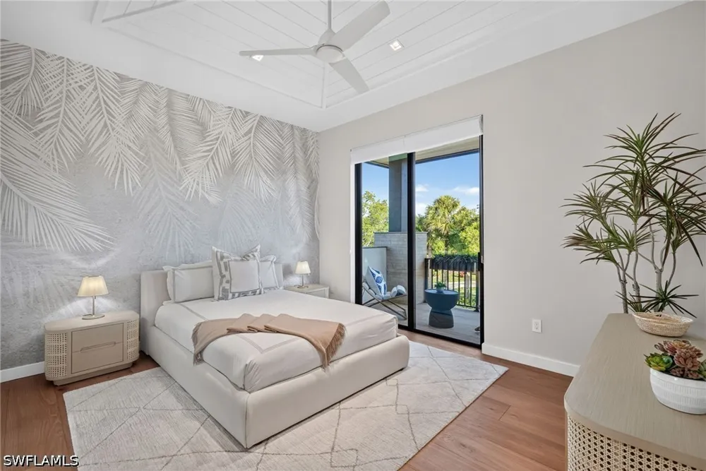 7TH AVENUE Naples, FL 34102