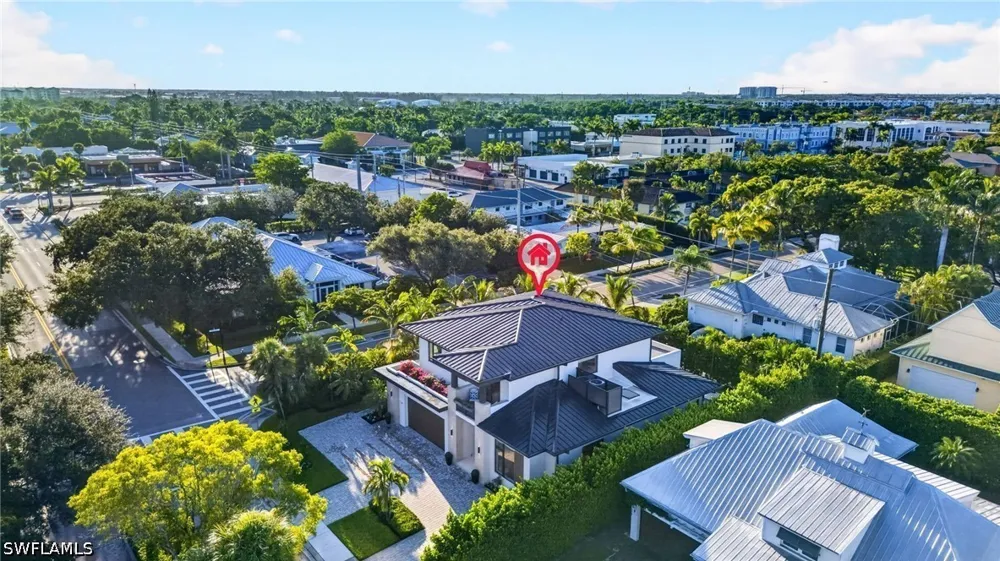 7TH AVENUE Naples, FL 34102
