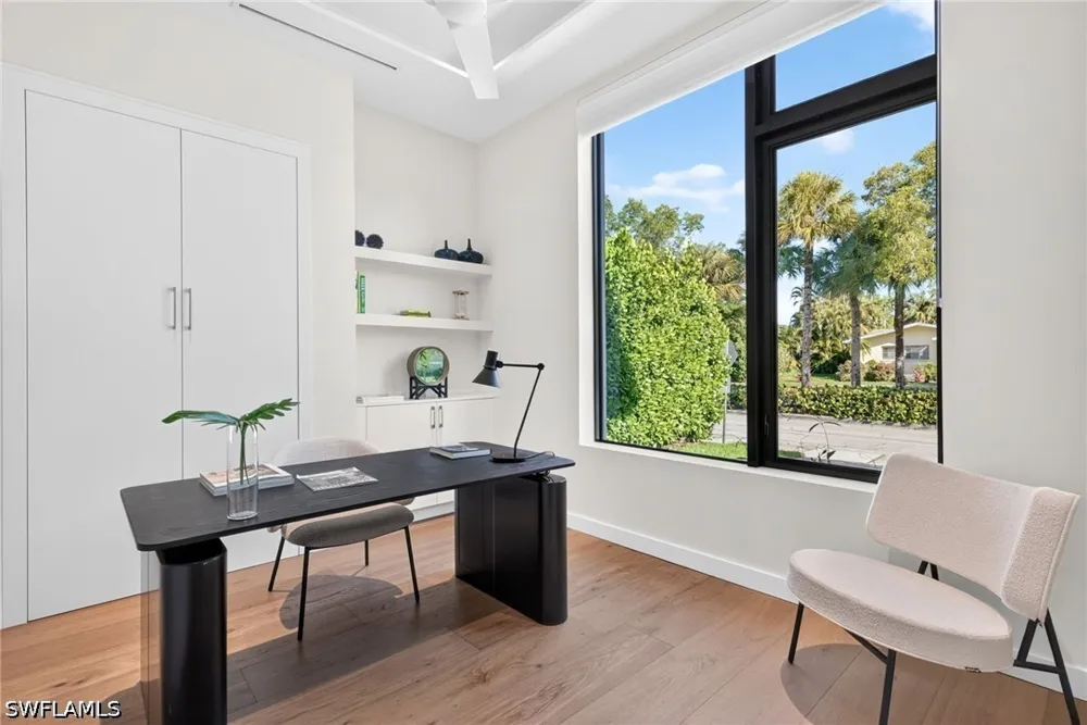 7TH AVENUE Naples, FL 34102