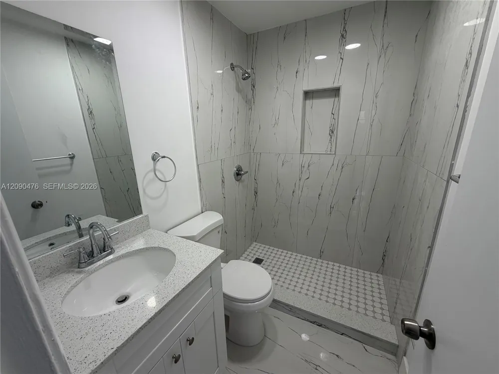1760 W 42nd St #1760 Hialeah, FL 33012