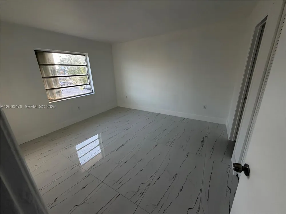 1760 W 42nd St #1760 Hialeah, FL 33012