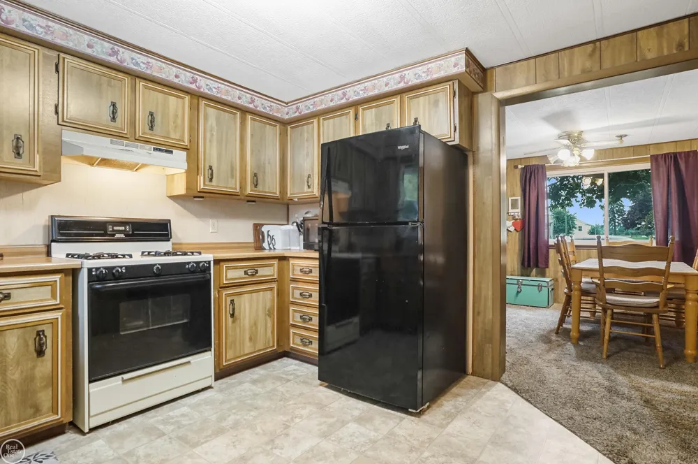 2547 Maple Street Deckerville Village, MI 48427