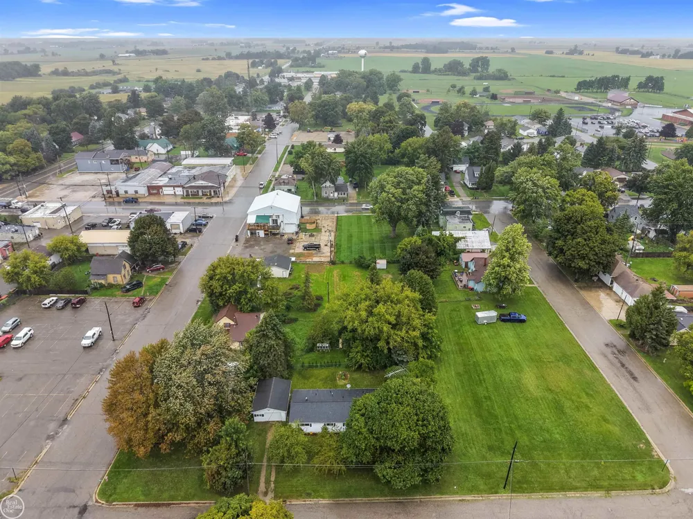 2547 Maple Street Deckerville Village, MI 48427