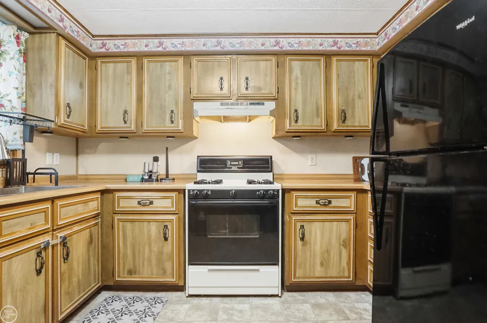 2547 Maple Street Deckerville Village, MI 48427