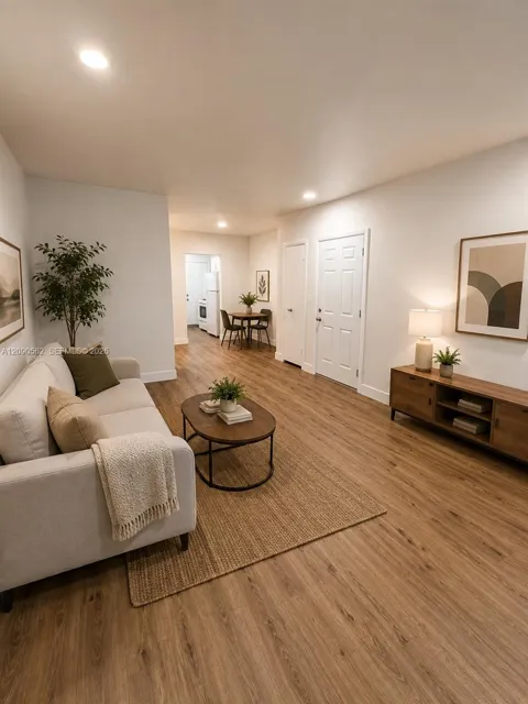 1537 Jefferson Ave #9