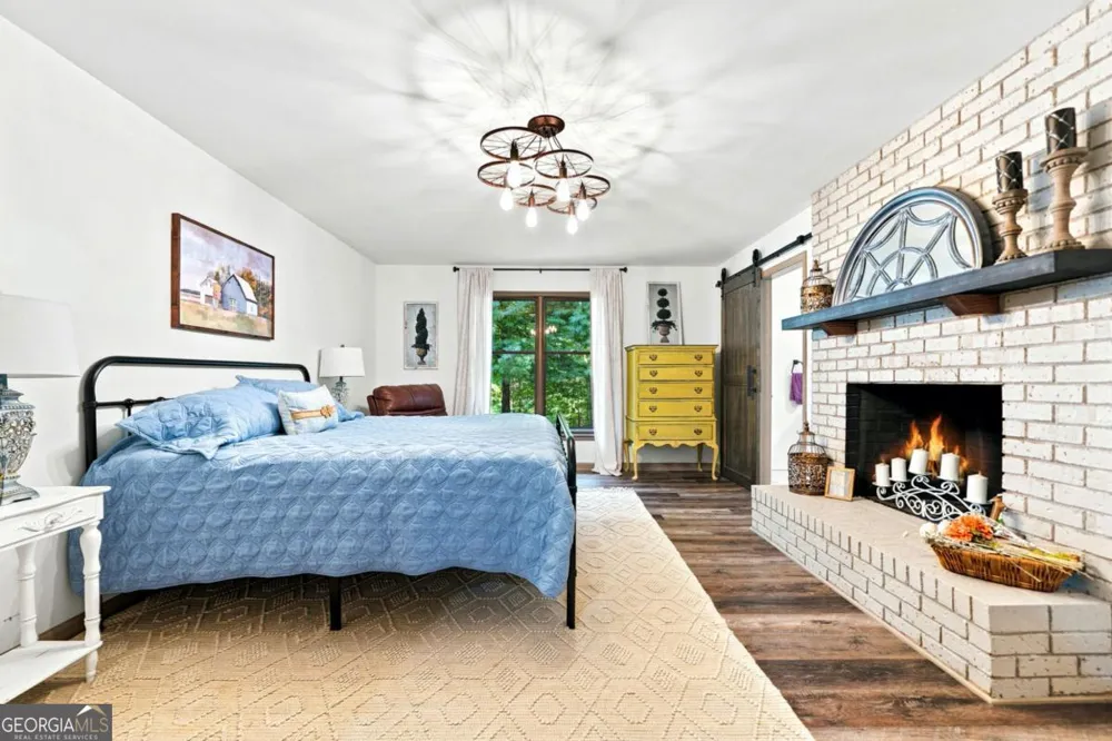290 Sharptop Ridge RD Jasper, GA 30143