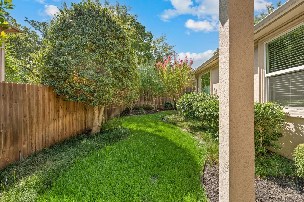 614 Rosemead Drive Euless, TX 76039